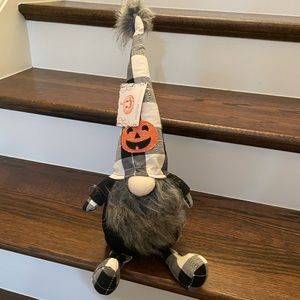 NWT “SWEET STREET” Halloween BUFFALO PLAID GNOME